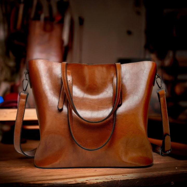 Isla | Timeless Vintage Shoulder Bag