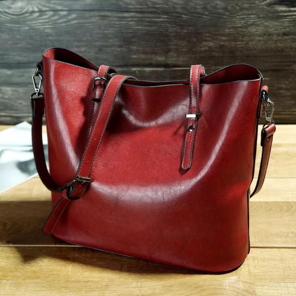 Isla | Timeless Vintage Shoulder Bag