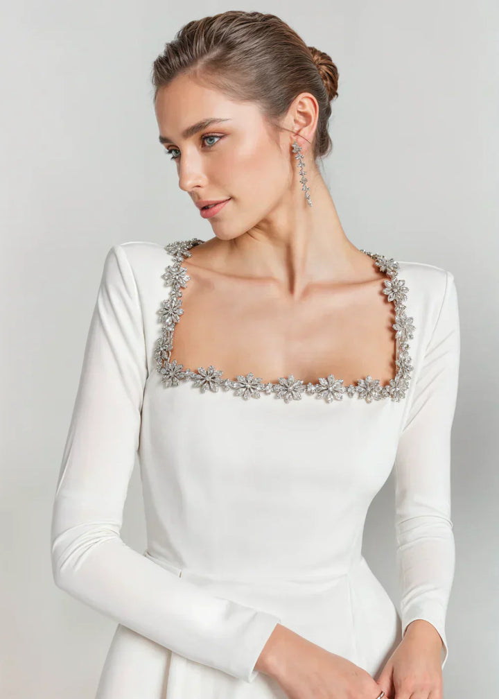 Avena | Modern Mini Dress