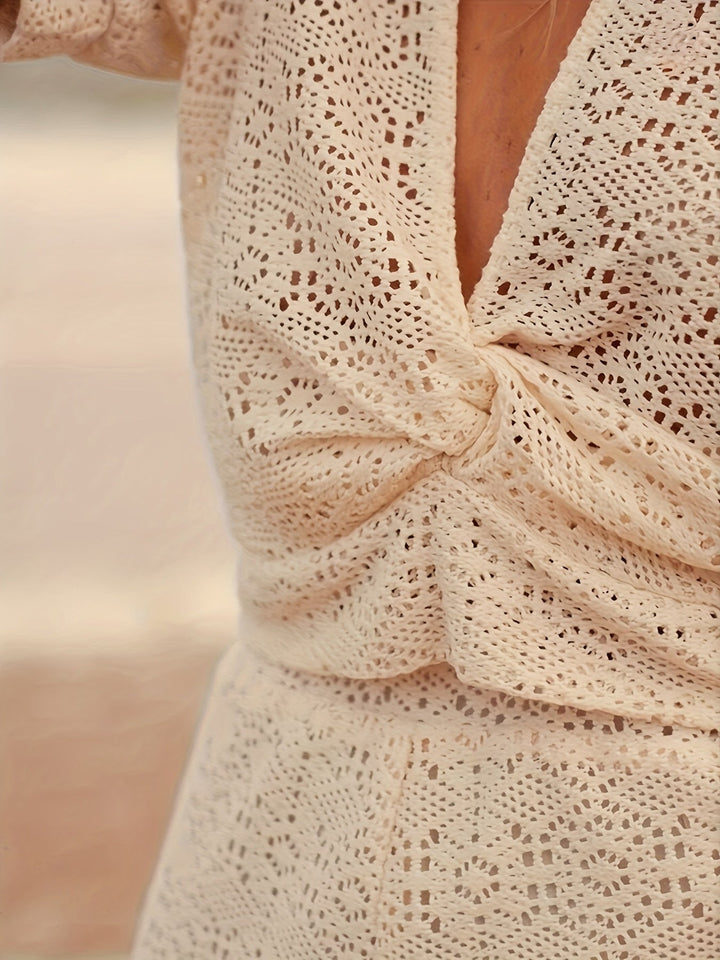 Isaline | Effortlessly Elegant V-Neck Blouse