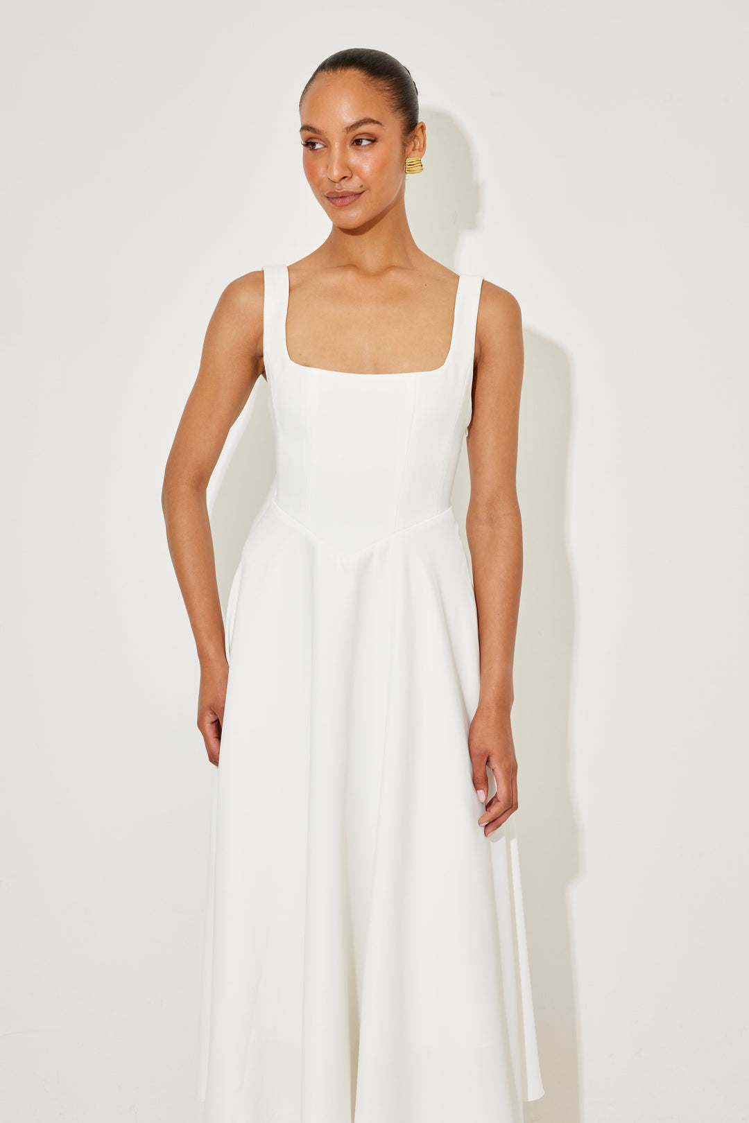 Abella | Timeless Flowy Dress