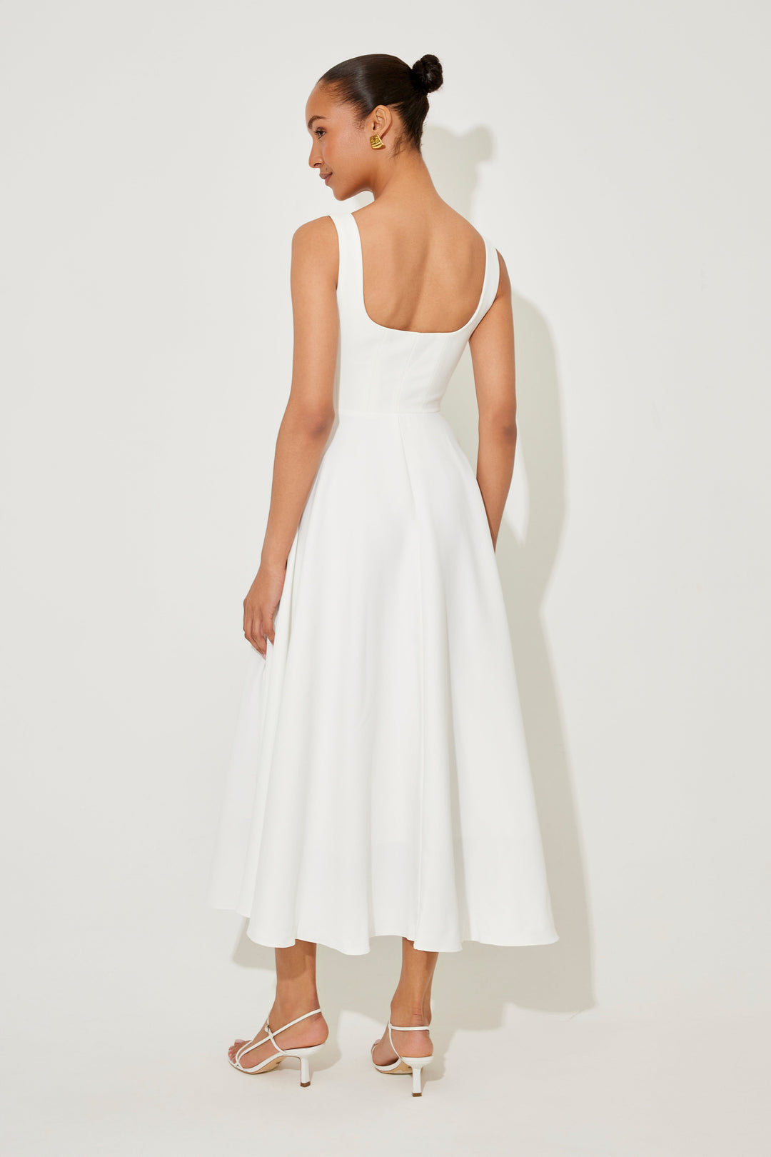 Abella | Timeless Flowy Dress
