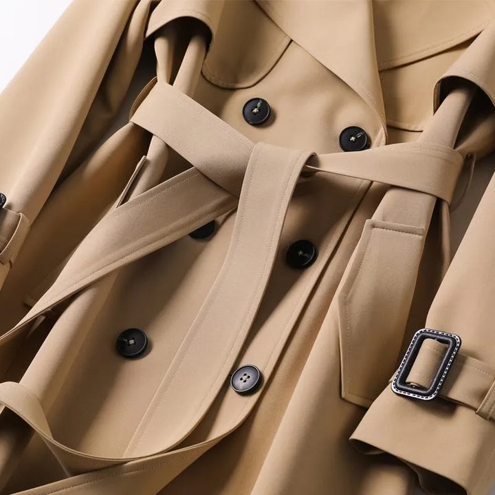 Iris | The Elegant Trenchcoat